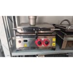 Çift Termostatlı Tost Makinesi